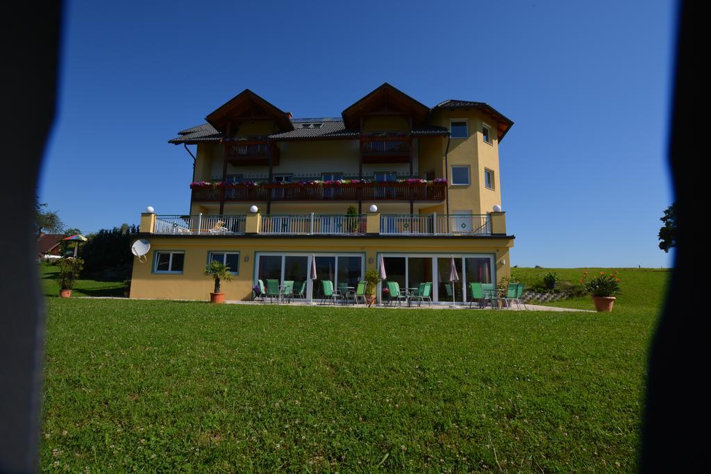 Pension Haus Claudia Drobollach am Faakersee Exteriér fotografie